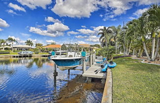 Photo 3 - Canal Waterfront Home With Private Pool & Dock