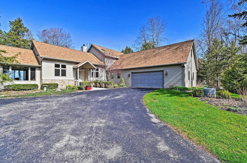 Photo 20 - Sturgeon Bay Hideaway w/ Direct Water Access