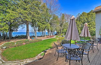 Photo 1 - Sturgeon Bay Hideaway w/ Direct Water Access