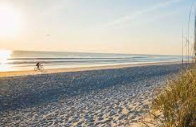 Charming Flat for up to 6 Guests Near the Beach - Foto 12