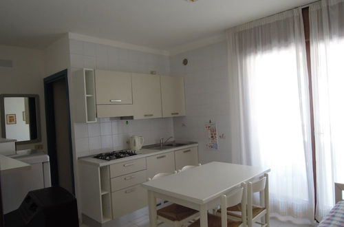 Photo 8 - Two-room Apartment With Balcony and AC