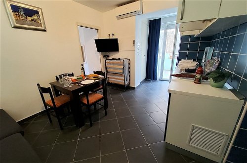 Foto 23 - Charming 4 Sleeper Apartment in Split