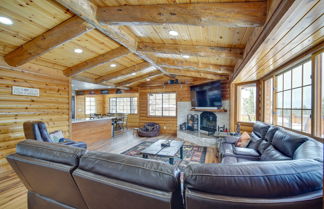 Photo 3 - Pet-friendly Big Bear Cabin Rental: 3 Mi to Skiing