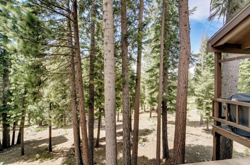 Photo 13 - Classic Truckee Condo: 1 Mi to Northstar Village