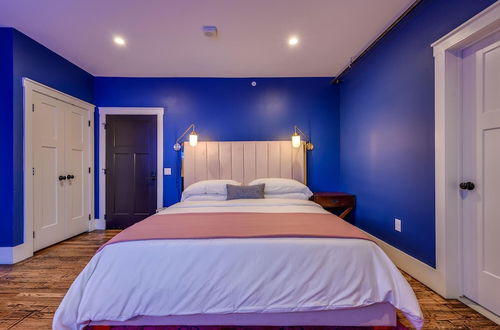 Photo 4 - Private Suite in Historic Austin B&b: Sleeps 4