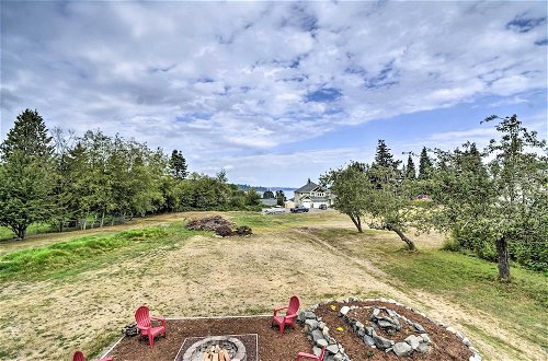 Foto 14 - Cozy Port Orchard Home w/ Grill & Fire Pit