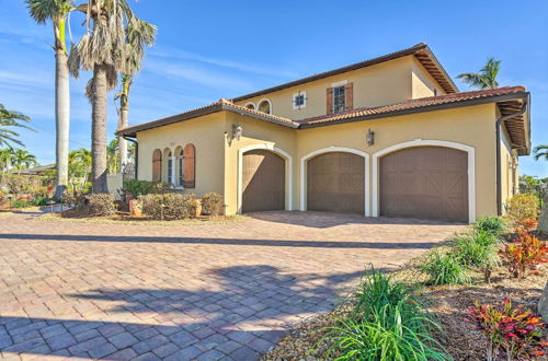 Photo 12 - Upscale Cape Coral Villa w/ Pool + Boat Dock