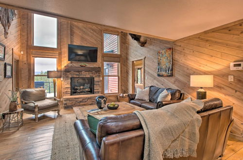 Photo 1 - 'blue Spruce Cabin' w / Hot Tub & Resort Amenities