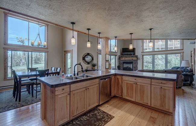 Homestake Chalet at Terry Peak - Photo 10