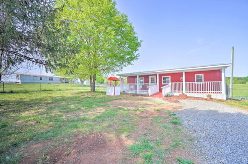 Photo 23 - Peaceful Country Cottage w/ Landscape Views