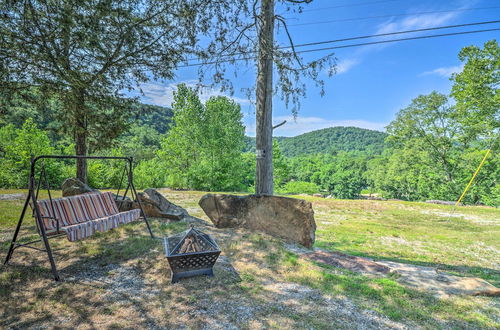 Photo 7 - Rustic Mtn-view Cabin < 1 Mile to White River