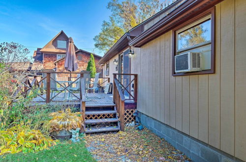 Photo 9 - Bolton Landing Cottage With Deck - Walk to Beach