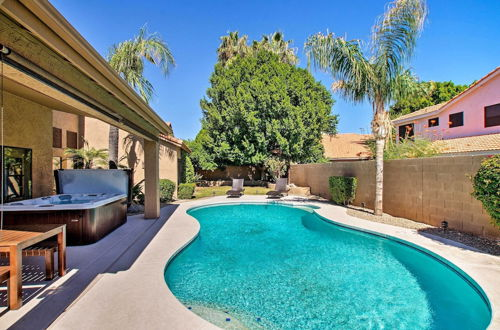 Foto 9 - Scottsdale Family Home w/ Private Pool & Hot Tub