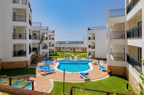 Photo 10 - 1 Bedroom Apartment By Ideal Homes Short Walk From Old Town Albufeira
