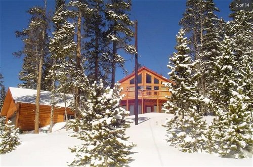 Photo 4 - High Alpine Lodge Stunning Views of Pikes Peek Hot Tub Garage 4 Bedrooms