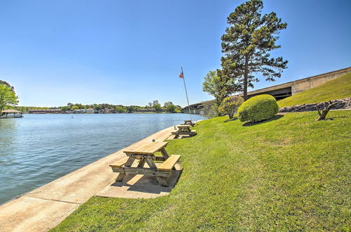 Photo 17 - Quaint Hot Springs Condo on Lake Hamilton