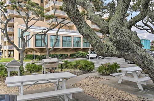 Photo 22 - Waterfront Gulf Shores Condo w/ Patio, Pier & Pool