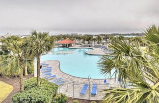 Photo 1 - Barefoot Resort Condo w/ Balcony & Pool Views
