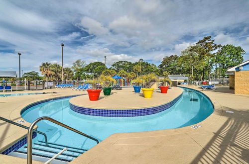 Photo 5 - Myrtle Beach Condo: Private Balcony & Pool Access