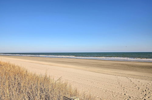 Photo 10 - Renovated Oceanfront Resort Condo w/ Balcony