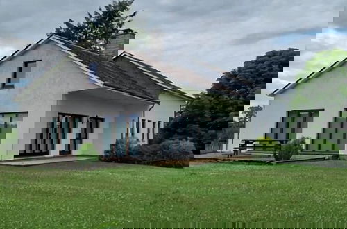 Foto 36 - Welcoming Holiday Home With Large Garden