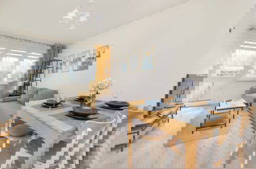 Foto 7 - Gdansk Apartment With Desk by Renters
