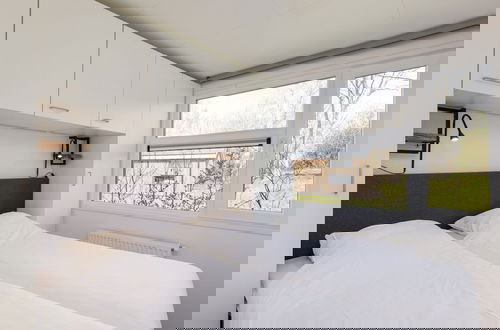 Foto 3 - Modern Lodge With air Conditioning, in Green Twente