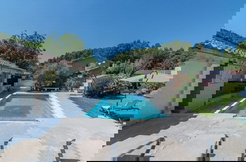 Foto 21 - Superb House With Pool Near the Luberon