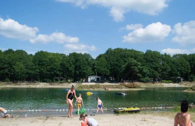 Lodge in Schaijk Near Green Forests - Foto 33