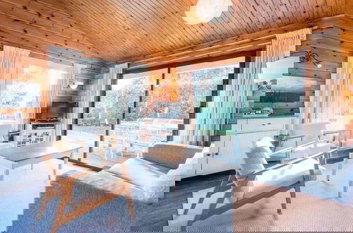 Foto 7 - Wooden Bungalow With a Dishwasher, Beach at 1.5 km