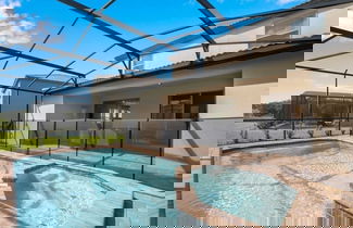 Foto 1 - Best Resort Near Disney Private Pool & Spa Home! 5 Bedroom Villa by RedAwning