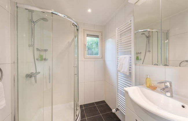 Well Furnished Mobile Home with Dishwasher near Water - Foto 7