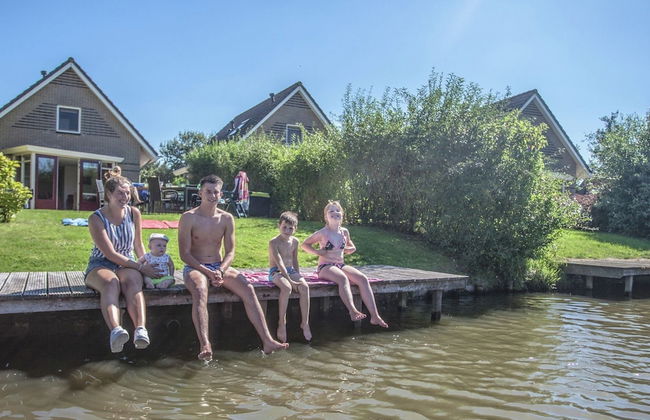 Chic Stay by the Water - Foto 29