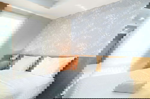 Foto 1 - Good And Comfy Studio At Azalea Suites Apartment