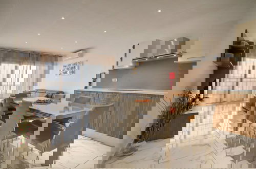 Foto 10 - Modern Beach Apartment With Fantastic Sea Views