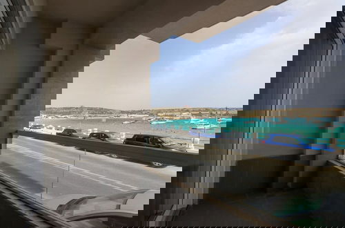 Foto 4 - Modern Beach Apartment With Fantastic Sea Views
