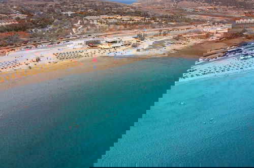 Photo 21 - Enjoy Beach Sea Views in a Modern 3 BR APT - 4