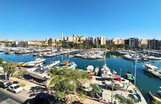 Bright and Central 2 Bedroom With Harbour View - Foto 2
