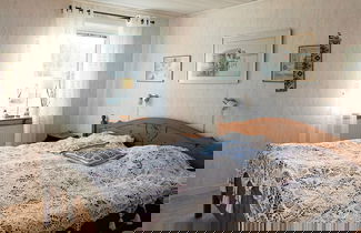 Photo 3 - 5 Person Holiday Home in Uddevalla