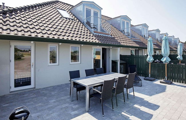 8 Person Holiday Home on a Holiday Park in Karrebaeksminde - Foto 1