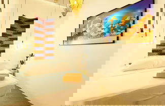 Foto 3 - Corner House