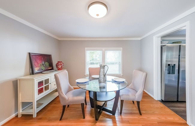 Kennesaw Cottage - Photo 16