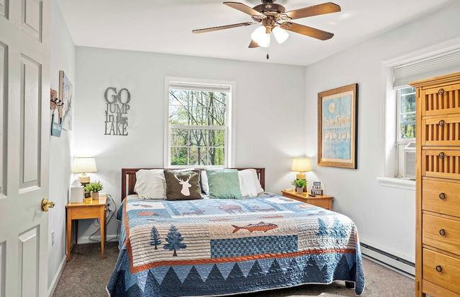 Ridge Retreat by Avantstay Game Room, Covered Porch, & Fire Pit! - Foto 24