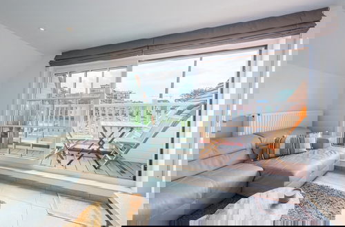 Foto 11 - Apartment With Sunny Terrace