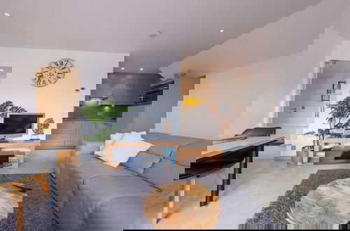 Foto 7 - Apartment With Sunny Terrace