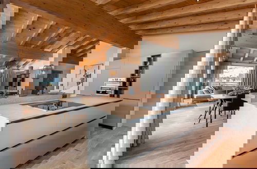 Foto 4 - Luxury Penthouse, ski Lift Within Walking Distance