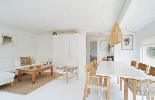 4 Person Holiday Home in Hojby - Foto 8