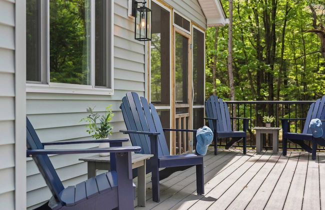 Maple Oasis by Avantstay Newly Built w/ Hot Tub, Game Room & Fire Pit - Foto 32