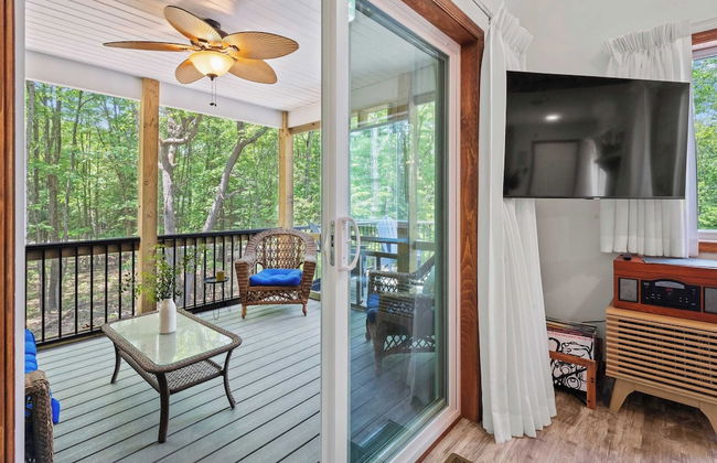 Maple Oasis by Avantstay Newly Built w/ Hot Tub, Game Room & Fire Pit - Foto 31