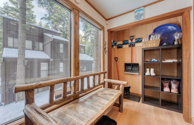 Dakine Haus by Avantstay 4 Min to Northstar + Game Room & Projector - Foto 7